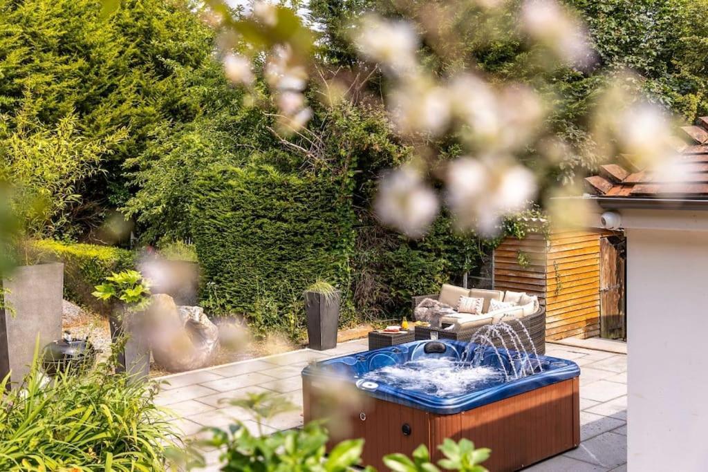 Bramblewood - Cosy Chic, Hot Tub, Close To Beach Stokeinteignhead Exterior foto