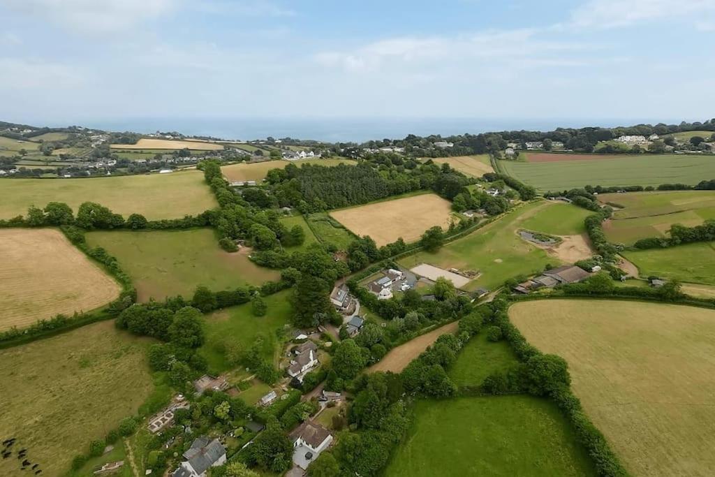 Bramblewood - Cosy Chic, Hot Tub, Close To Beach Stokeinteignhead Exterior foto