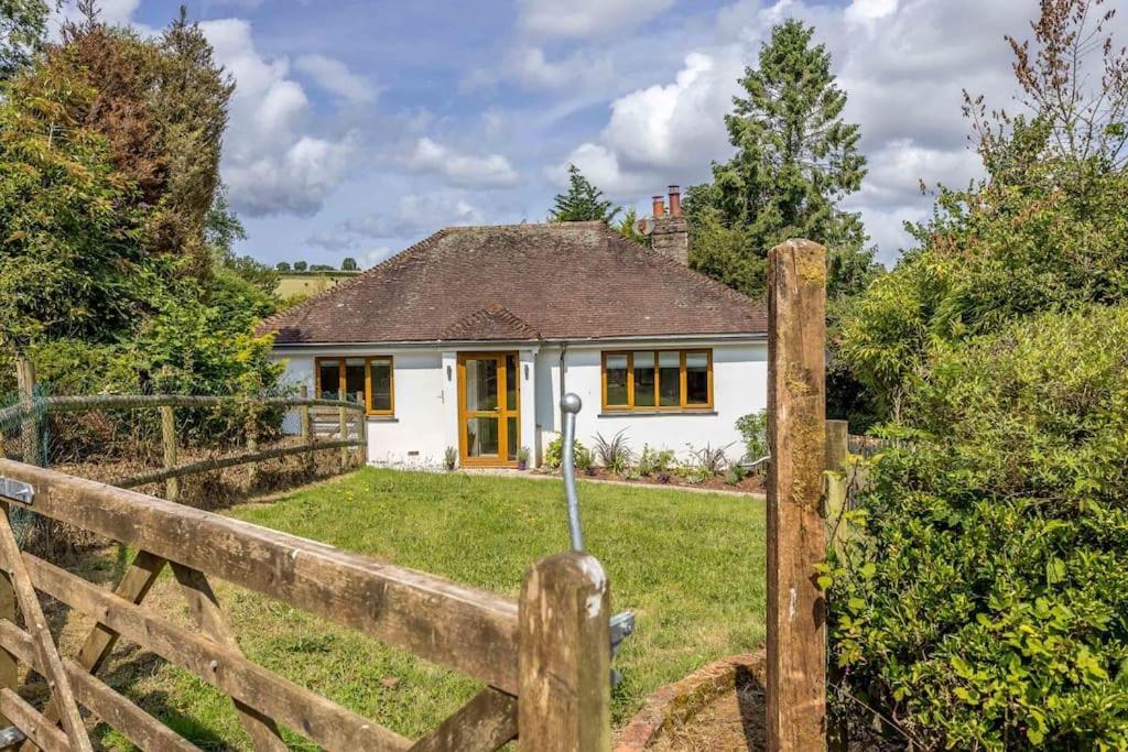 Bramblewood - Cosy Chic, Hot Tub, Close To Beach Stokeinteignhead Exterior foto