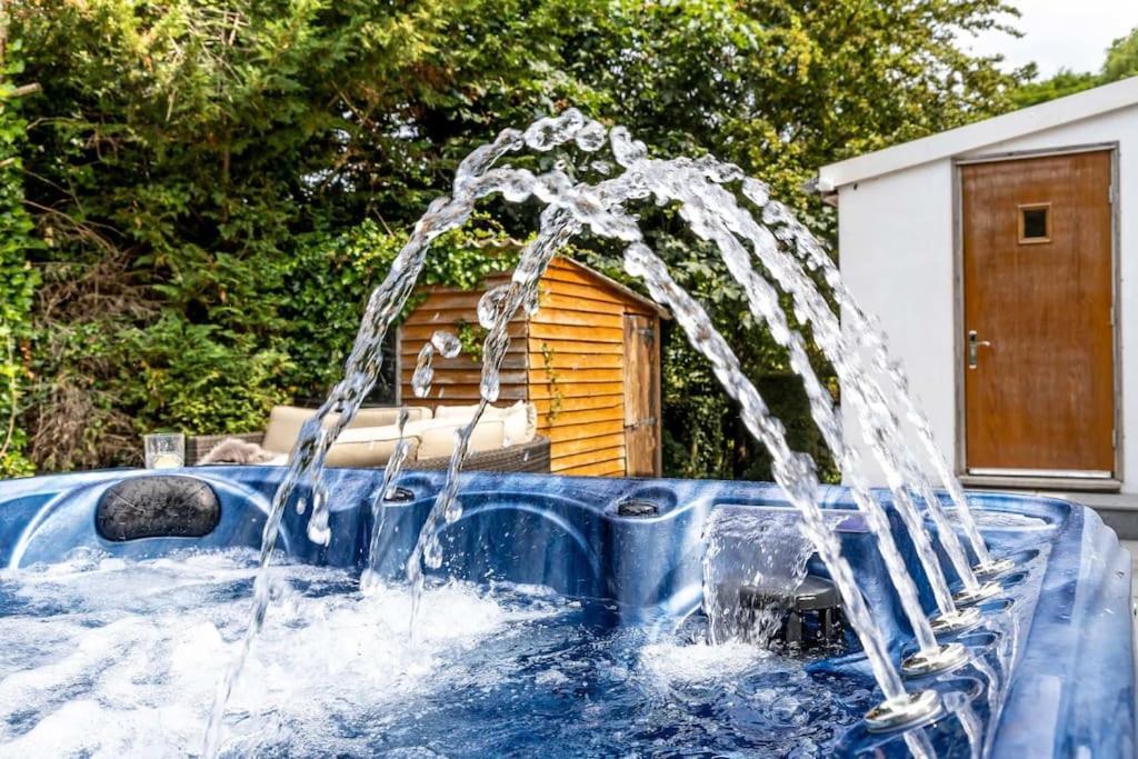 Bramblewood - Cosy Chic, Hot Tub, Close To Beach Stokeinteignhead Exterior foto